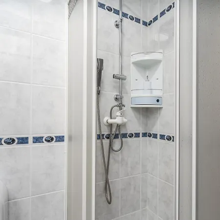 Classic & Spacious Flat W/ Balcony By Hostwise * Monte Gordo